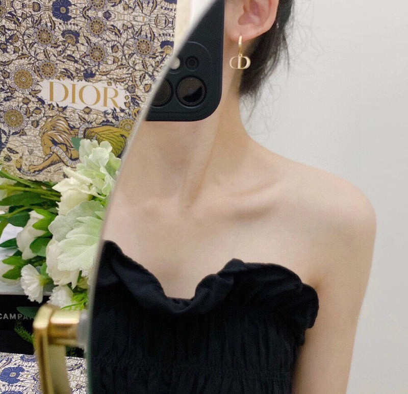 d10r earring