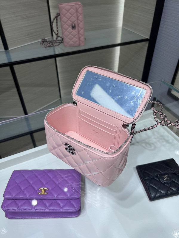 Ch**el purse
