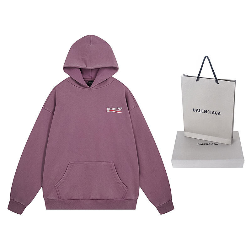 Ba1en*iaga clothes
