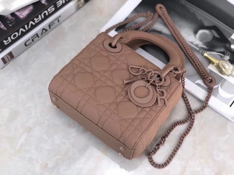 D10r bag