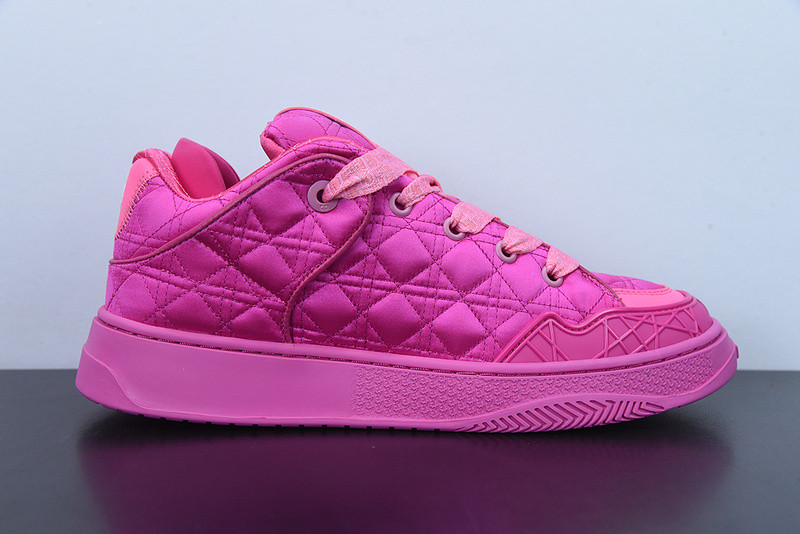 dio* sneaker
