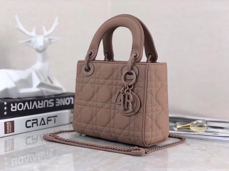 D10r bag