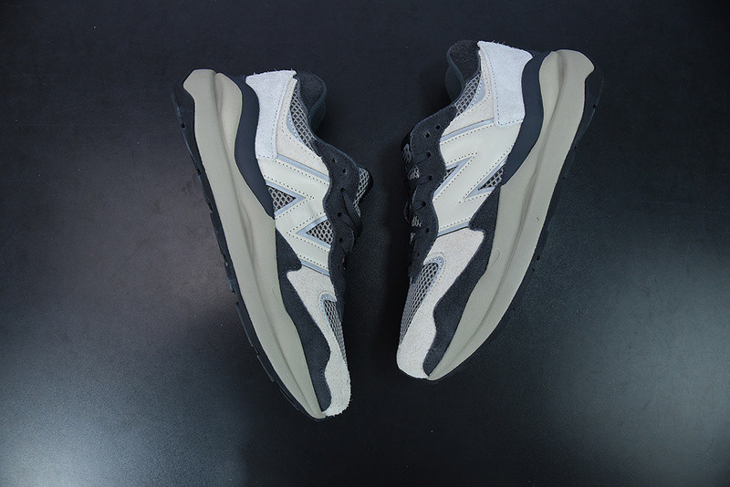 new balance sneaker