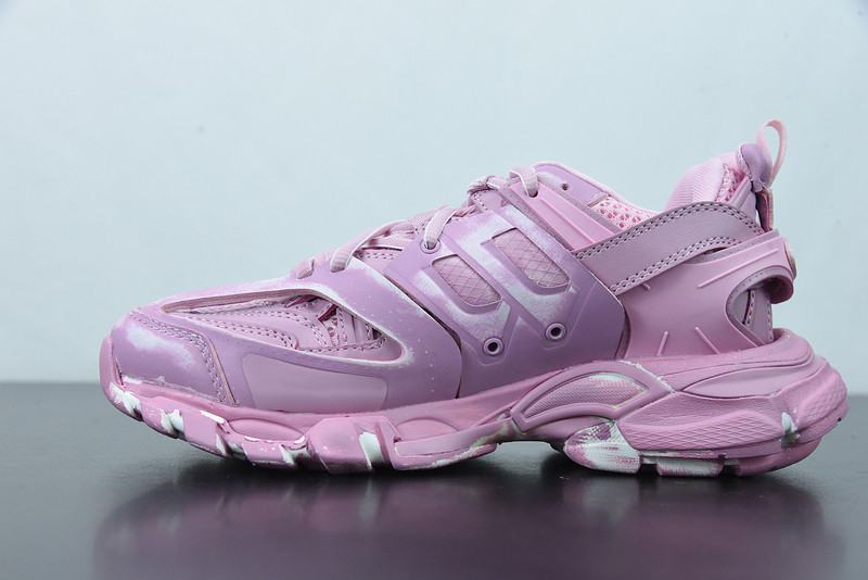 bc track sneaker