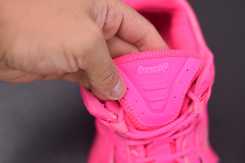 bc track sneaker