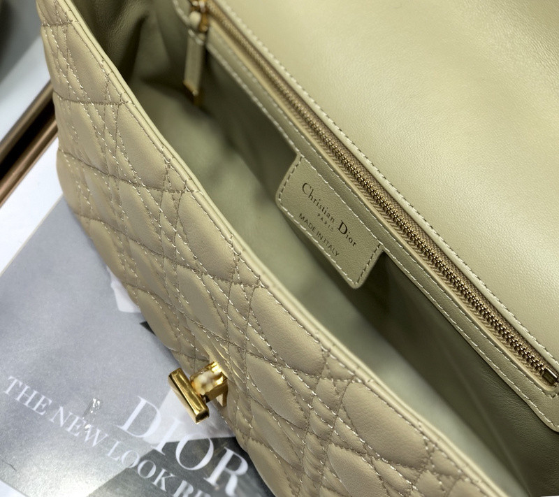 D10r bag