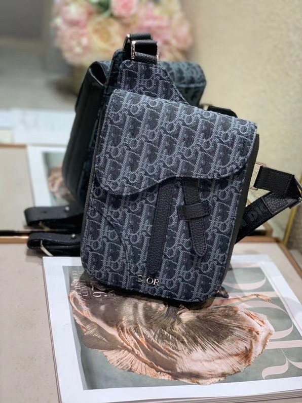 D10r bag