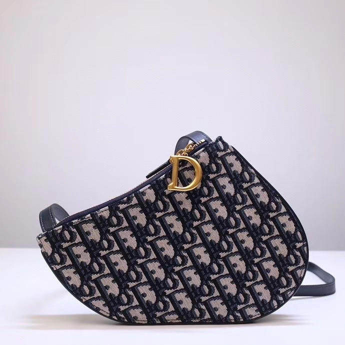D10r bag