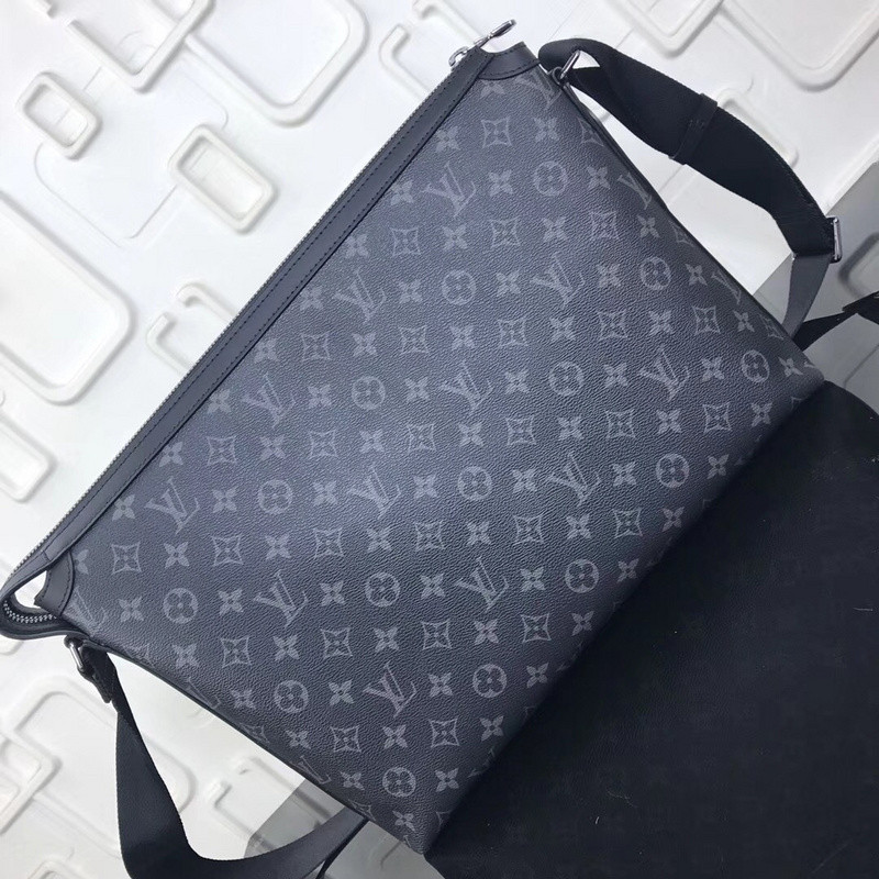 LVT PURSE