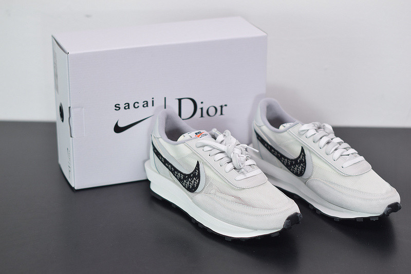nike x sacai x dio*