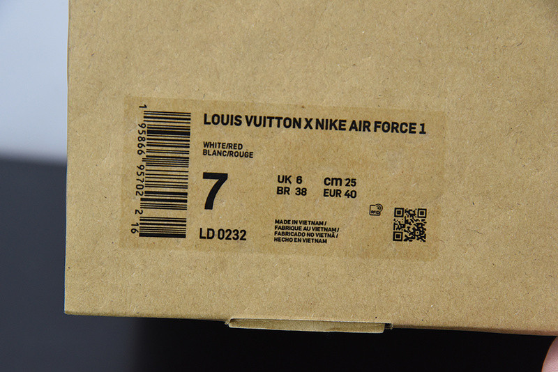 lvt x nike air force1
