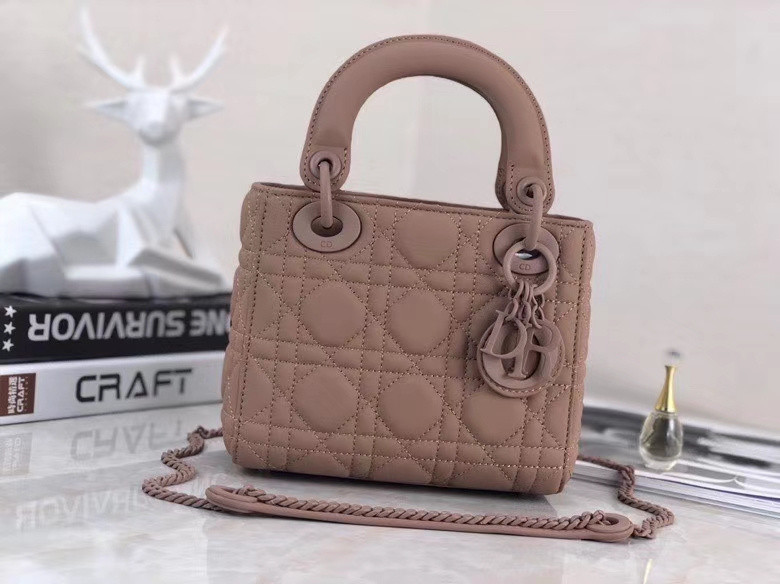 D10r bag