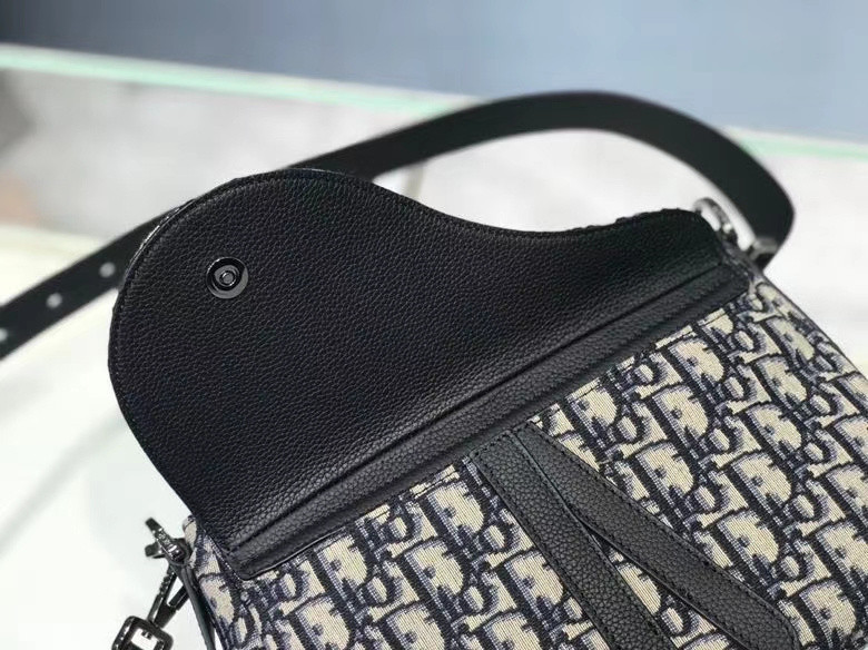D10r bag