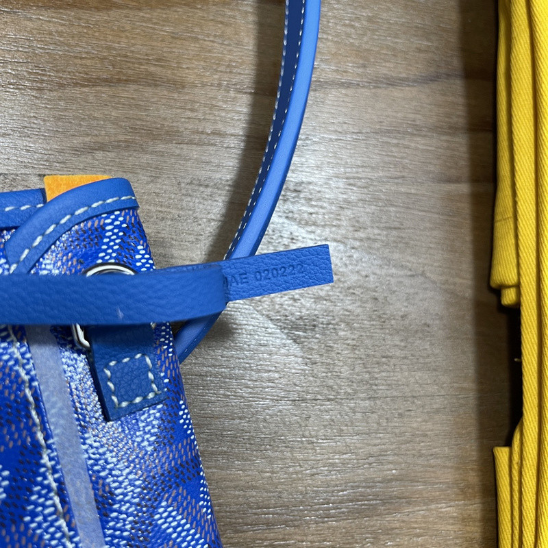 G09ard purse