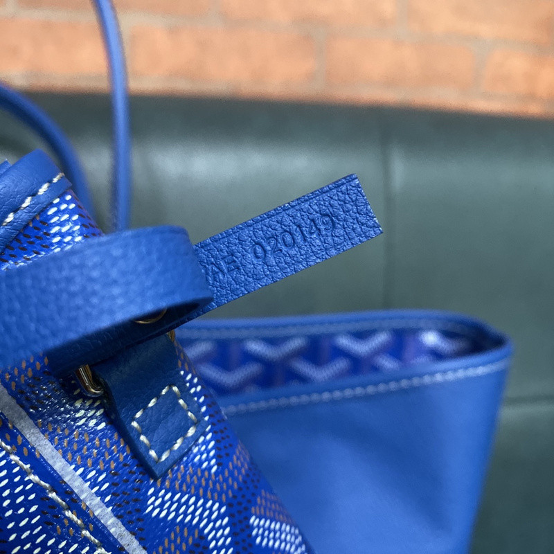 G09ard purse