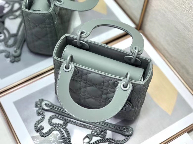 D10r bag