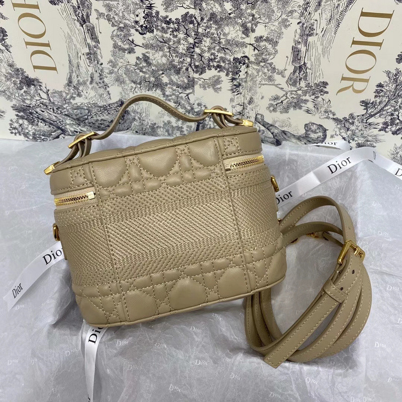 D10r bag