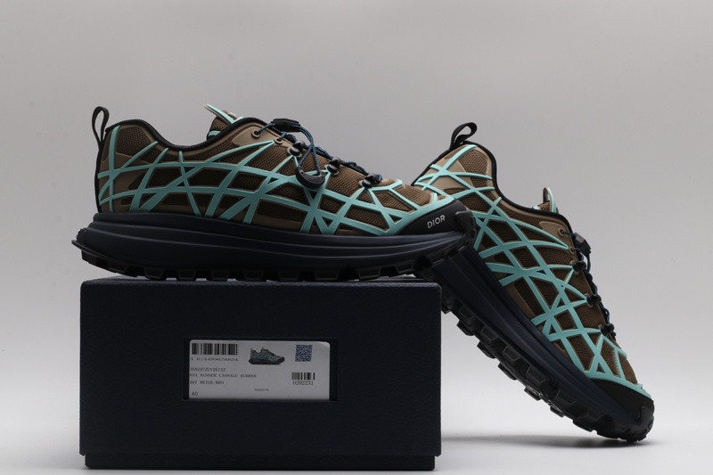 dio* sneaker