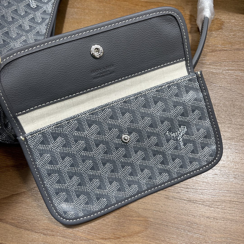 G09ard purse