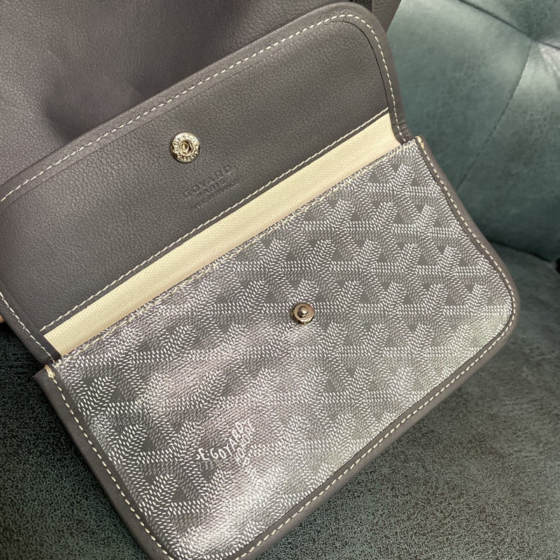 G09ard purse