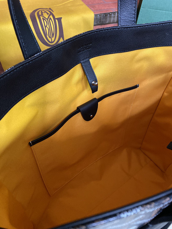 G09ard purse
