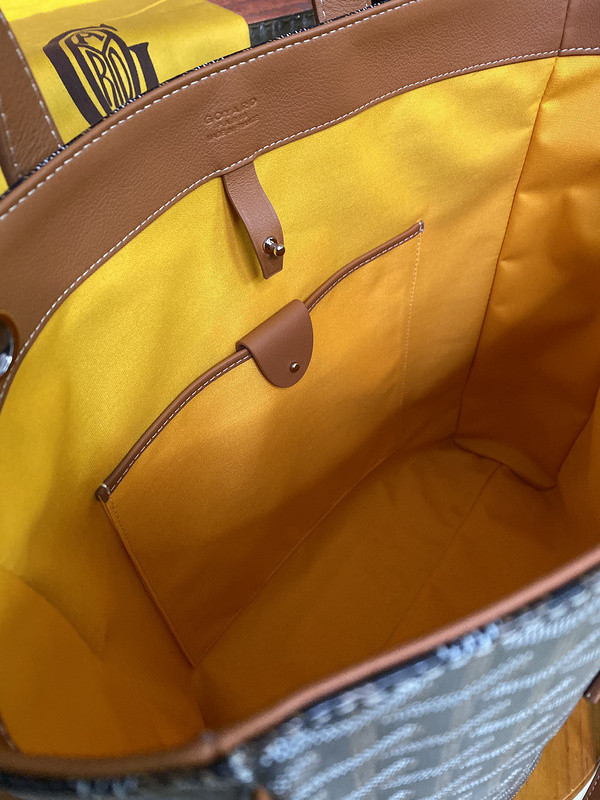 G09ard purse