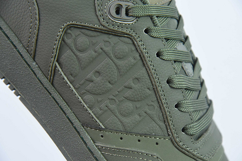 dio* sneaker