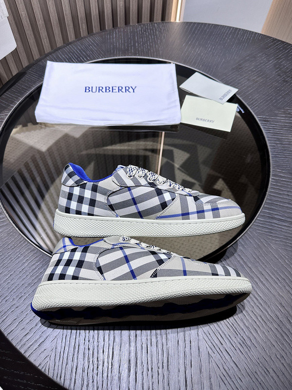 B**rry sneaker