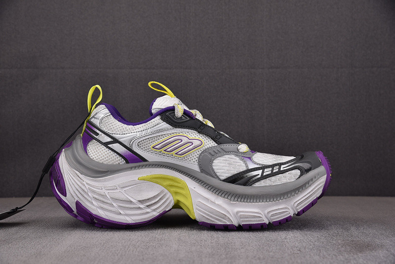 BC XL SNEAKERS