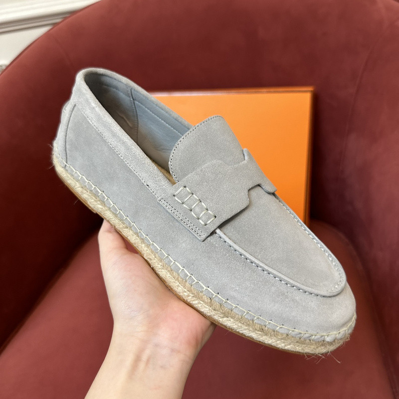 H**me5 sneaker