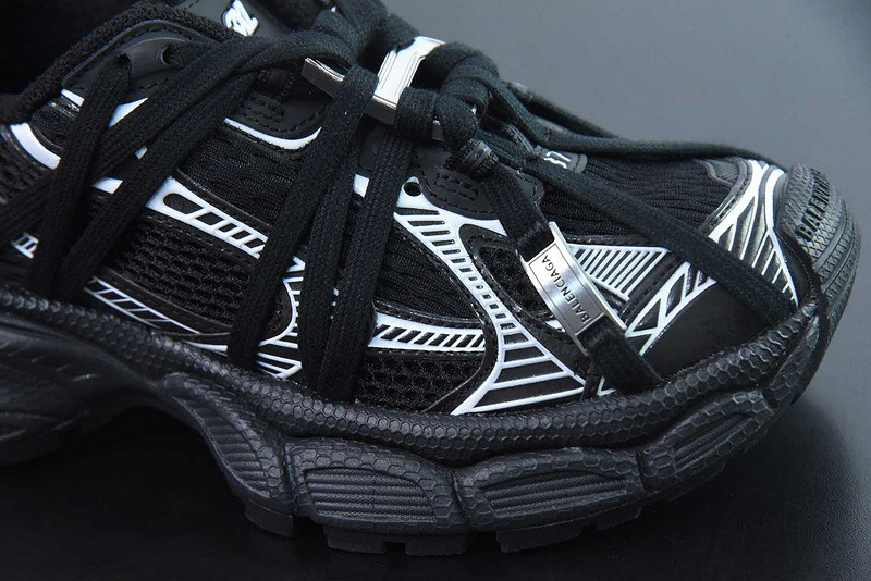 BC 3XL SNEAKER