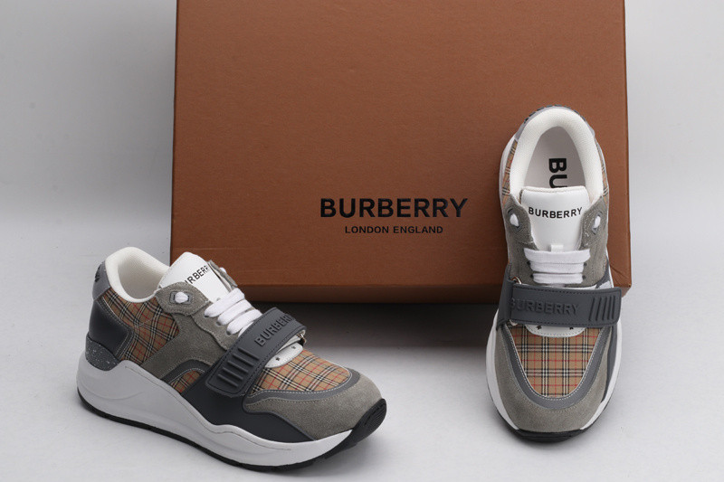 B**rry sneaker
