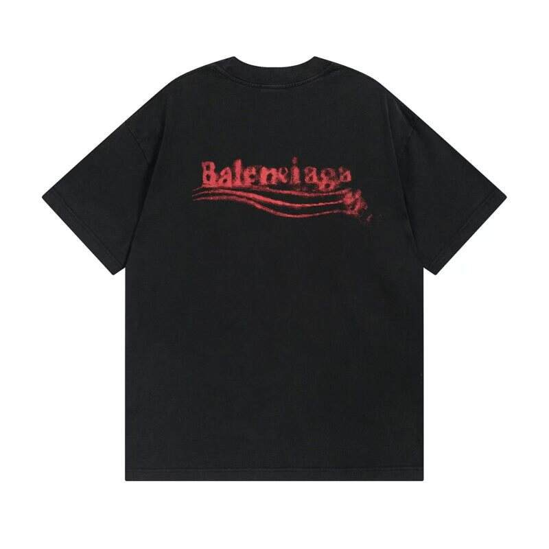 Ba1en*iaga clothes