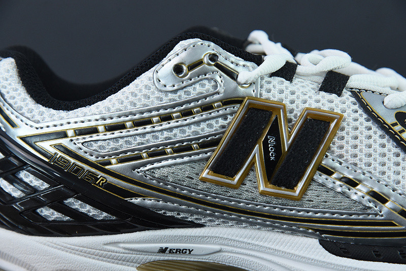 new balance sneaker