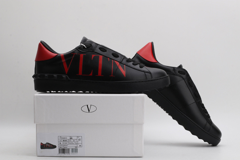 Va1e*ntin0 garavani sneaker