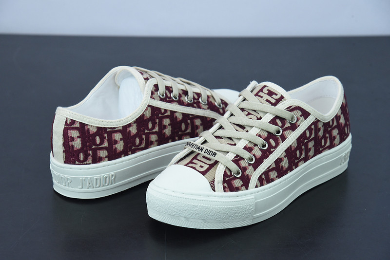 dio* low-top walk