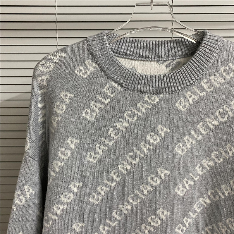 Ba1en*iaga clothes