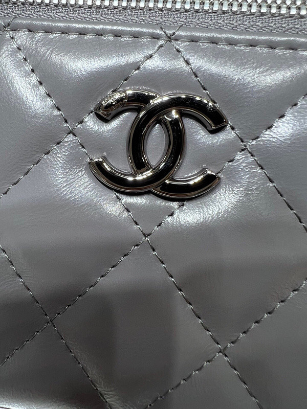 Ch**el purse