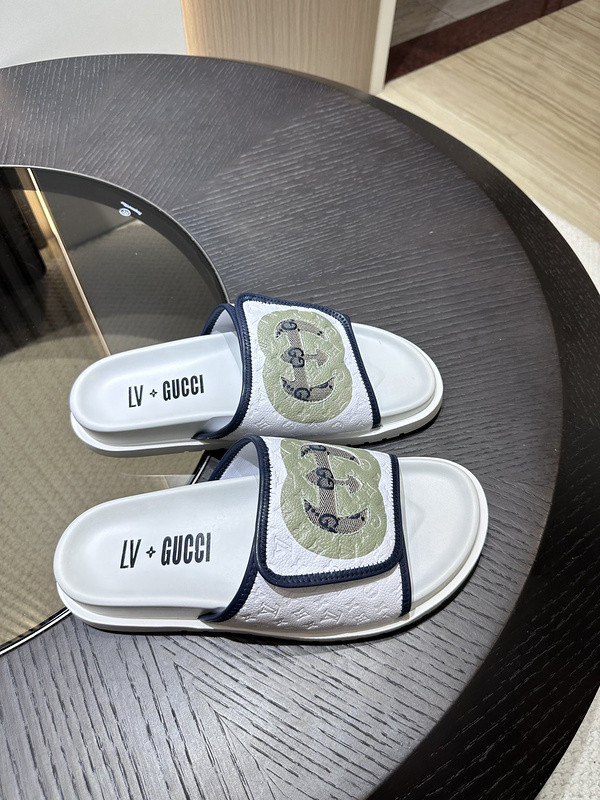 g*u*i sandals