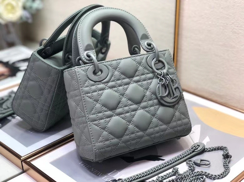 D10r bag