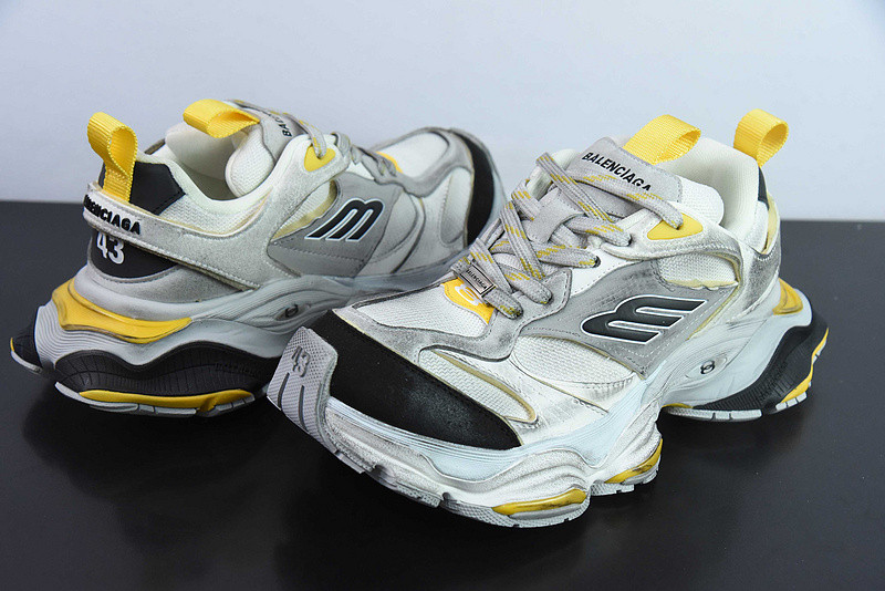 BC XL SNEAKERS