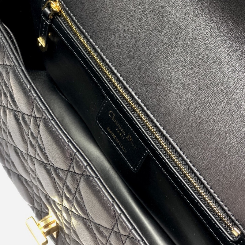 D10r bag