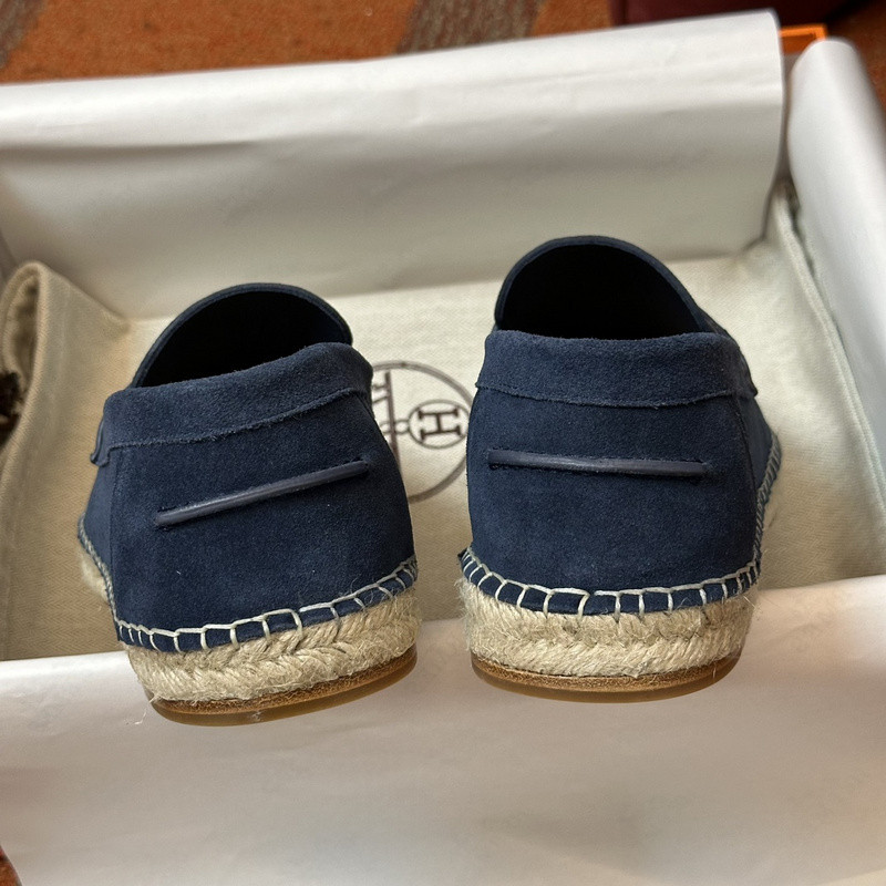 H**me5 sneaker