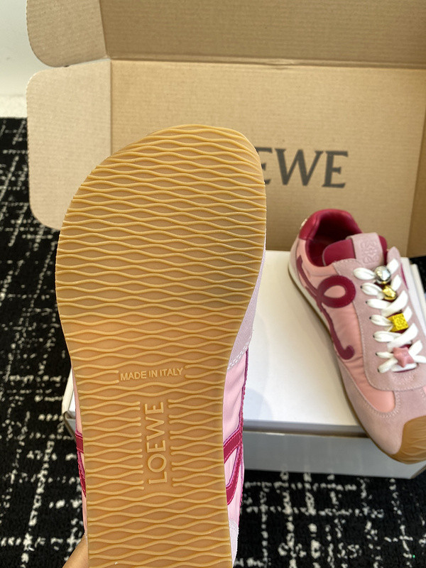 L0ew* sneaker