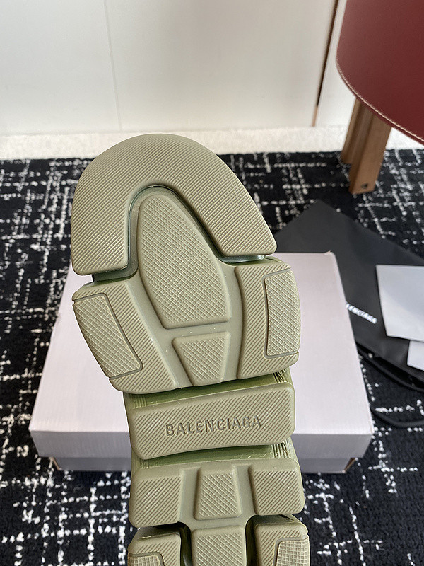 Ba1en*iaga slide