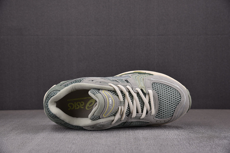 As*ic*s gel kayano 14 