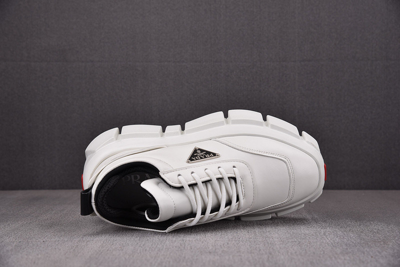pr sneaker