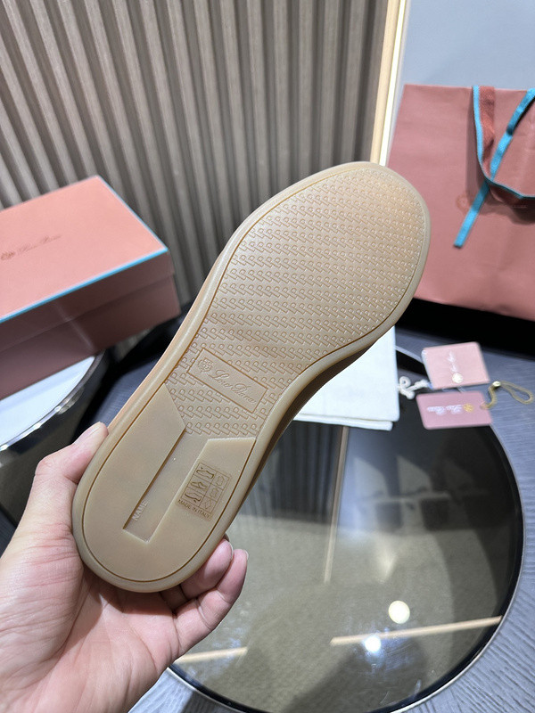 L0r0 P1ana sneaker