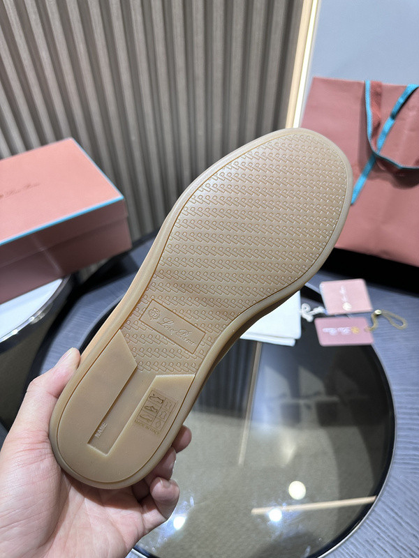 L0r0 P1ana sneaker