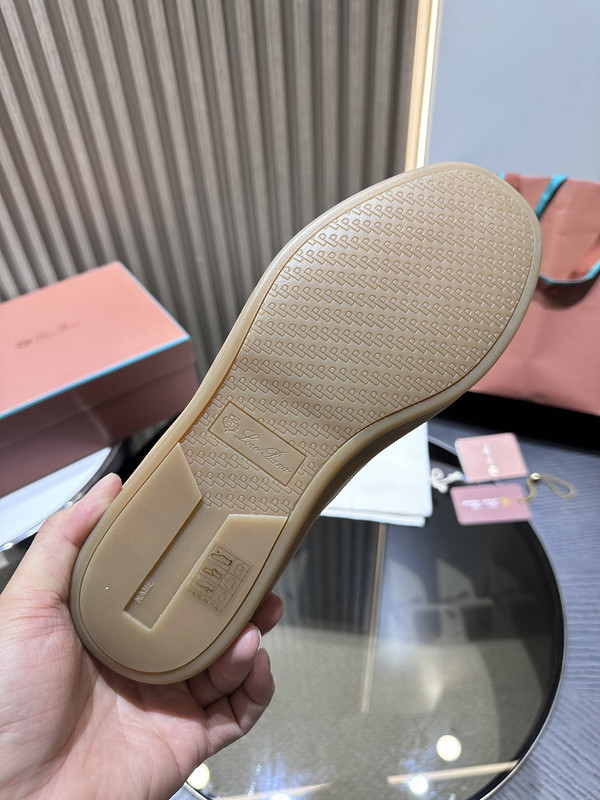 L0r0 P1ana sneaker